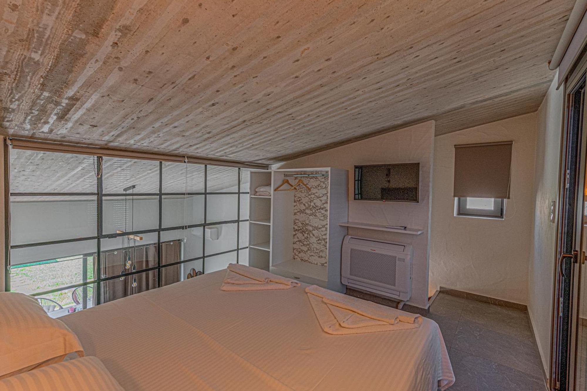 Irissa Suites Paralia Irion Quarto foto